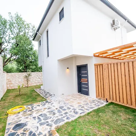 Savaya 1 Kaş