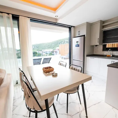 Villa Savaya 1 *