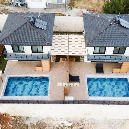 Vila Savaya 1 *