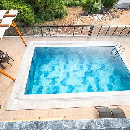 Vila Savaya 1